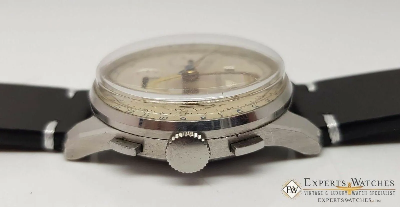 1950s Vintage DOXA VALJOUX 72C Triple French Day Date Calendar Chronograph Watch
