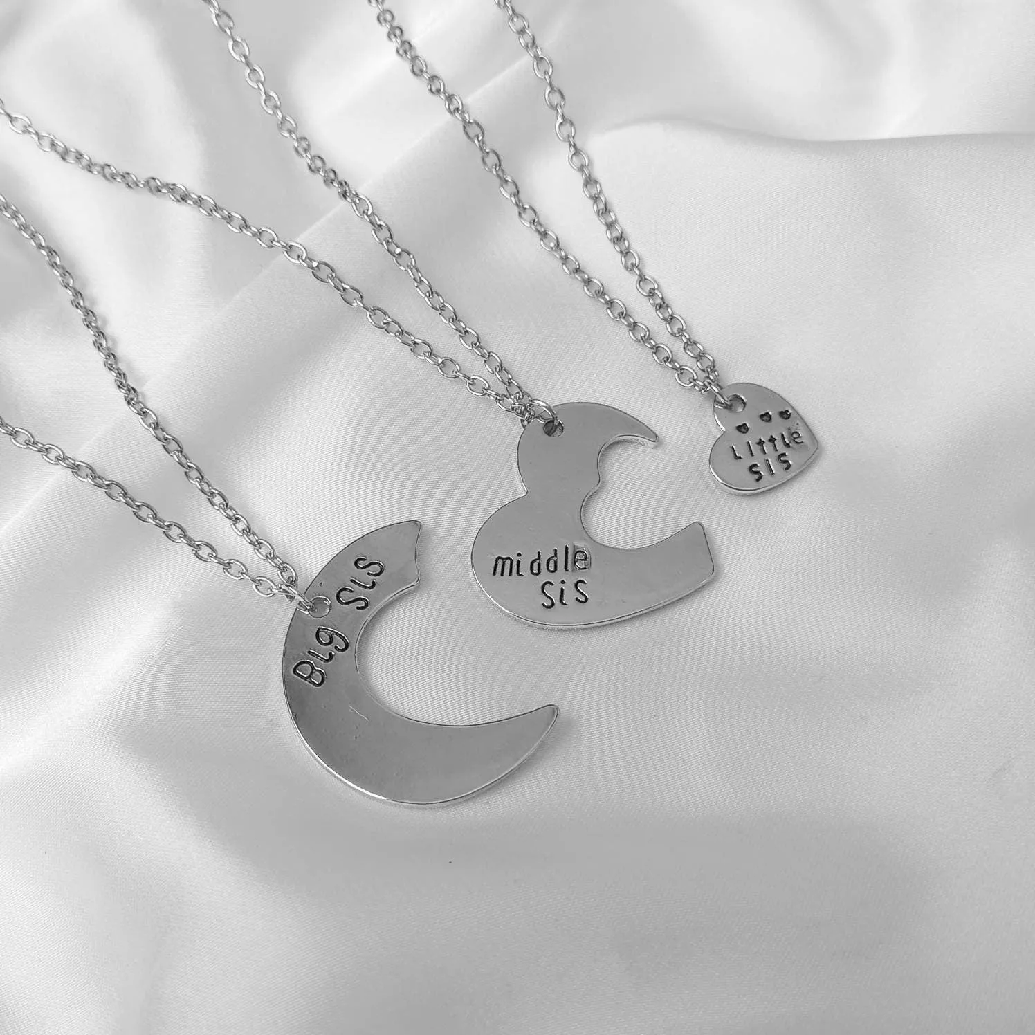 3 Piece Sisters Necklace Set-Sister Necklace,Matching Necklaces,3 Sisters Necklaces,Novelty Friendship Necklace,Gifts For Sister In The UK