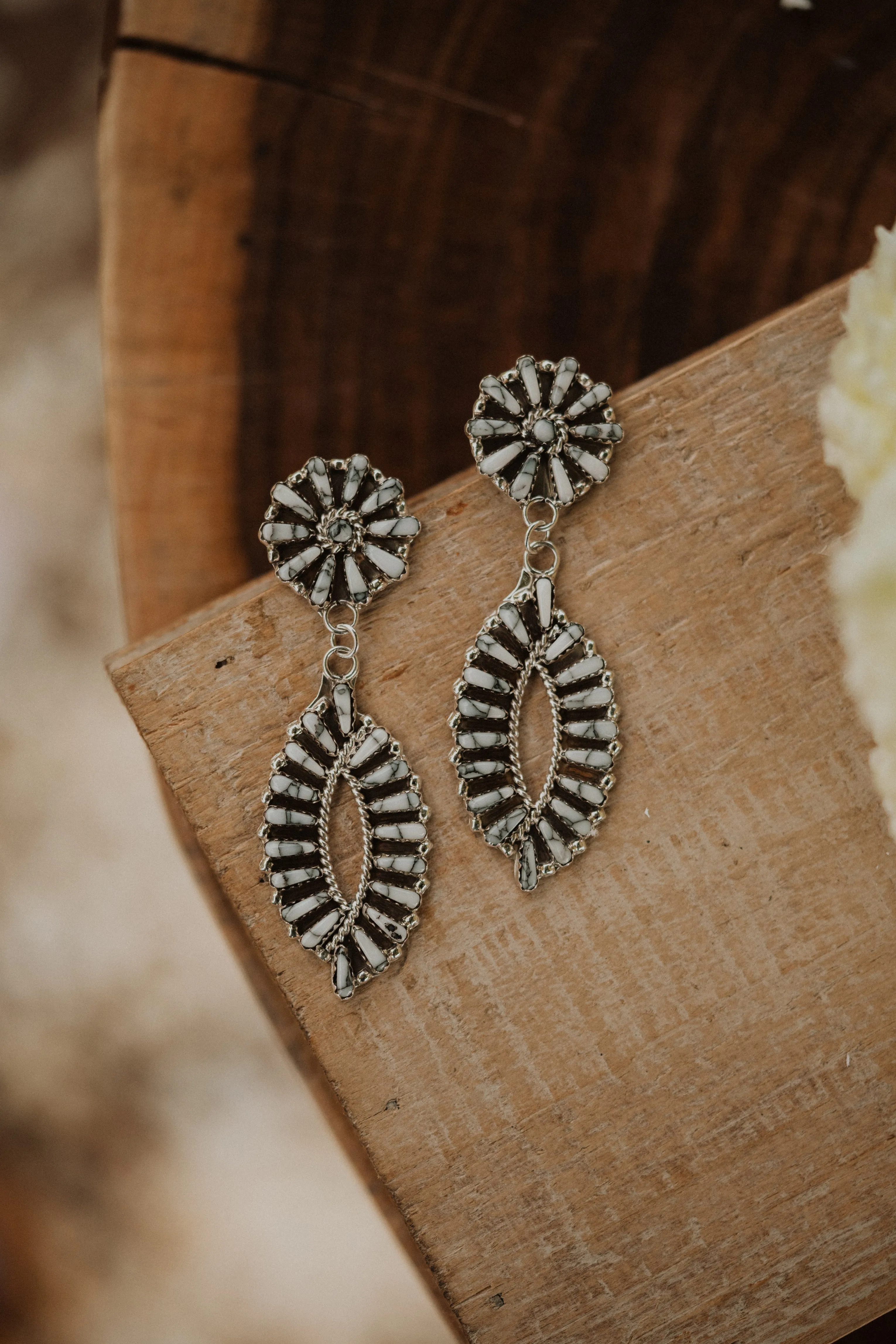 Cat Eye Zuni Earring | White Buffalo