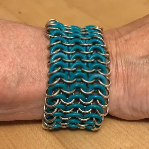 Chain Maille Bracelet in European 4-in-1 with Metal and Rubber Rings