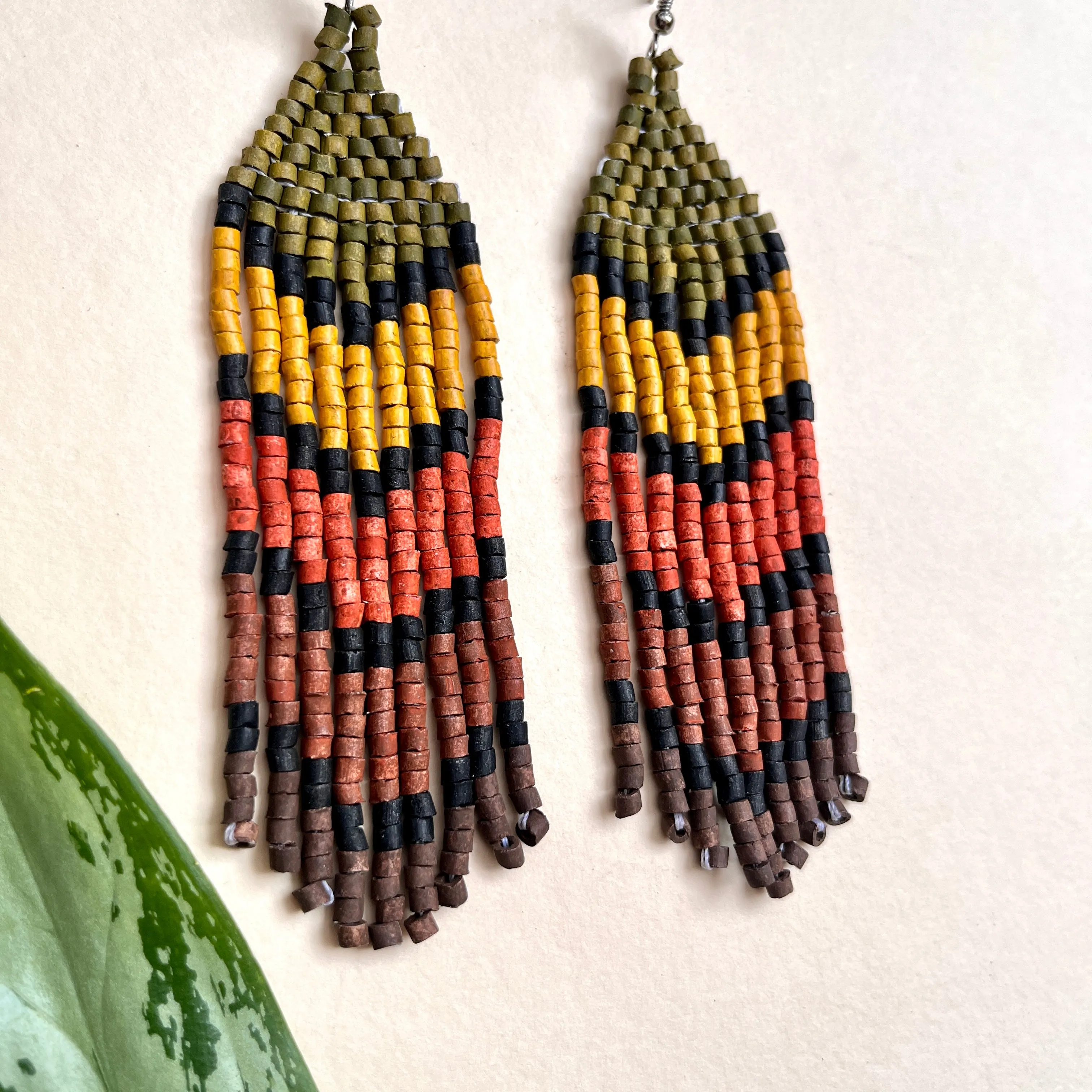 Five Arrows Five Colors Earrings in Natural Stone