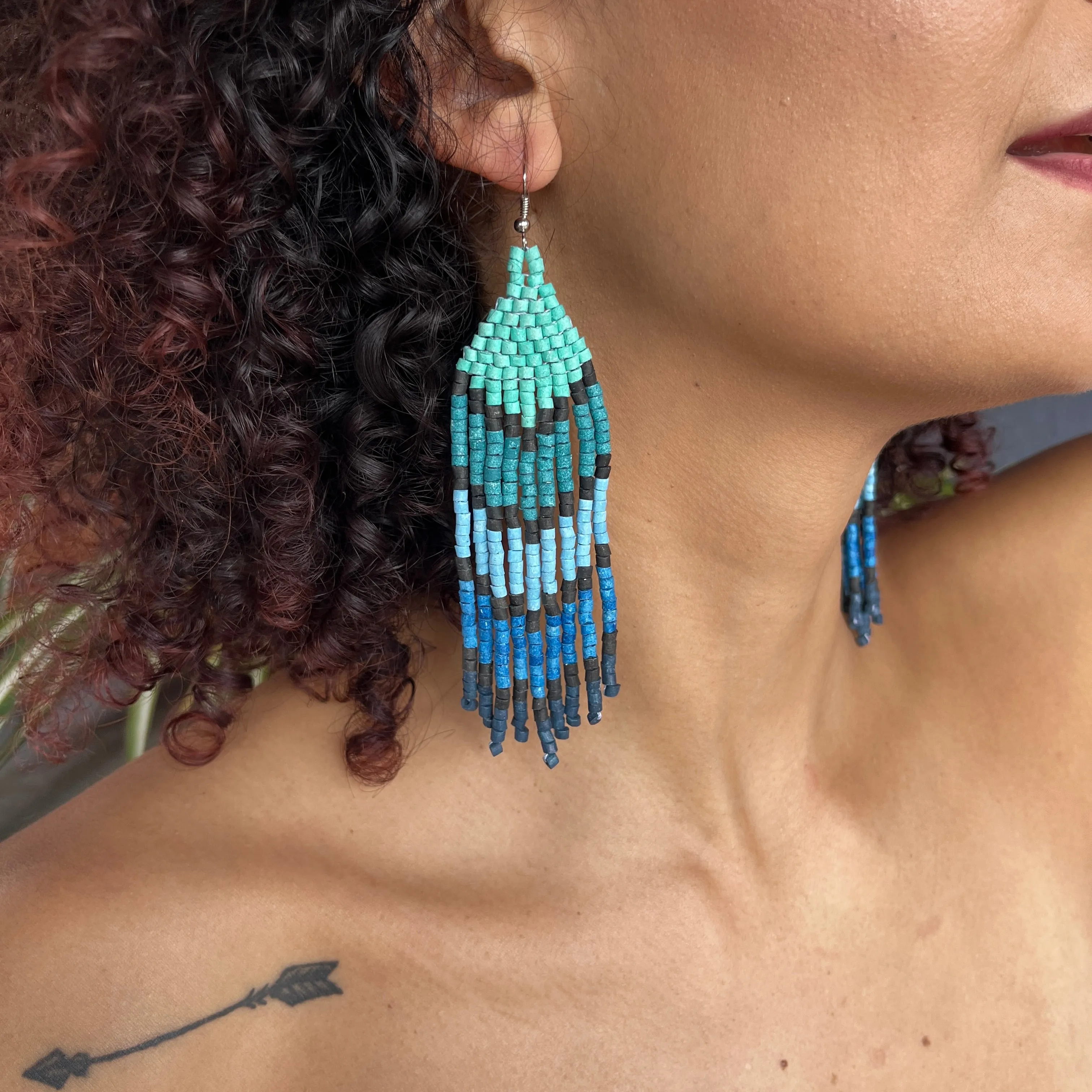 Five Arrows Five Colors Earrings in Natural Stone