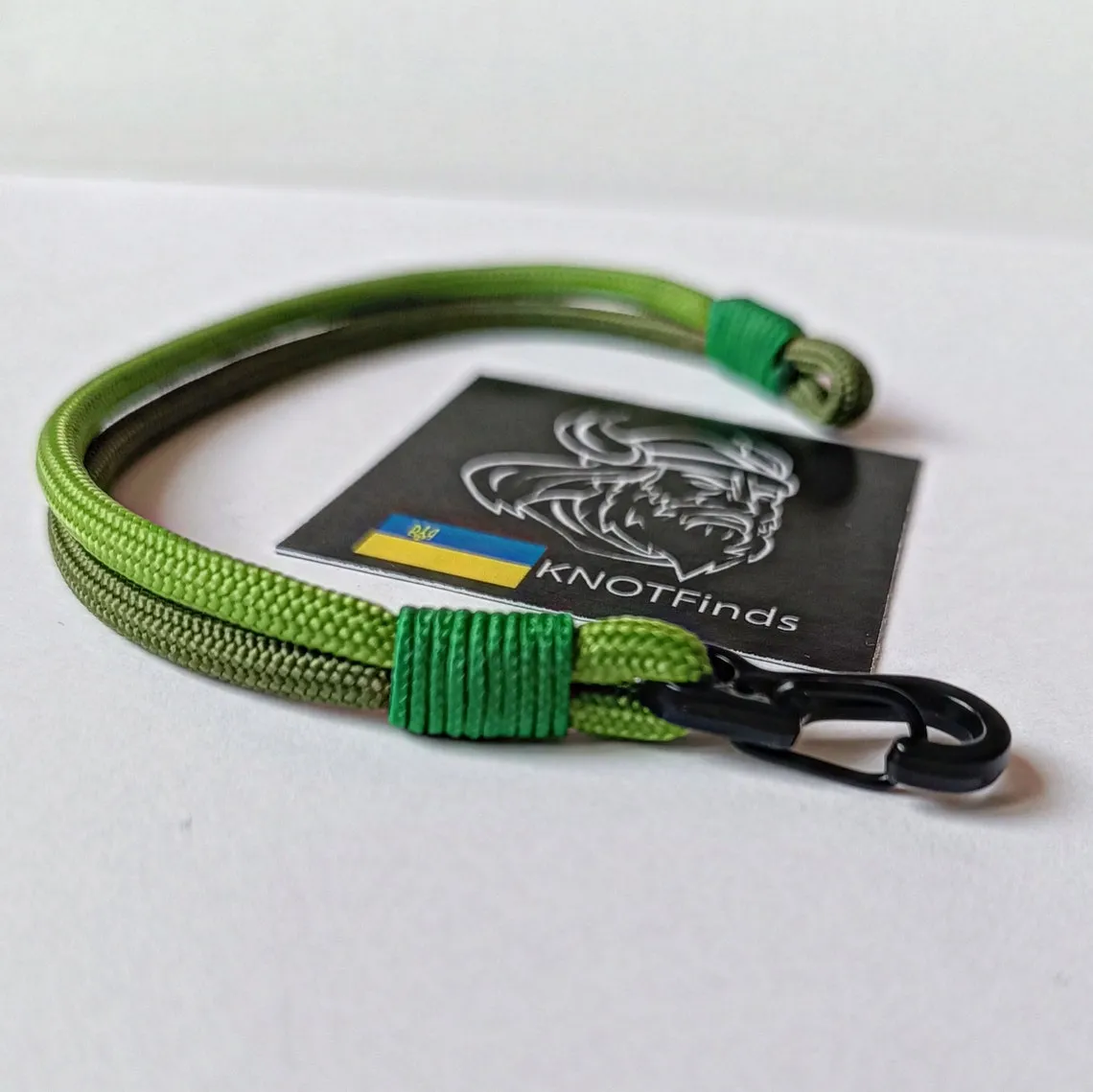Green Saint Patrick bracelet. Thin green Paracord bangle. Custom size. Parachute cord. Forest bracelet. Extreme durable. Bangle rope.