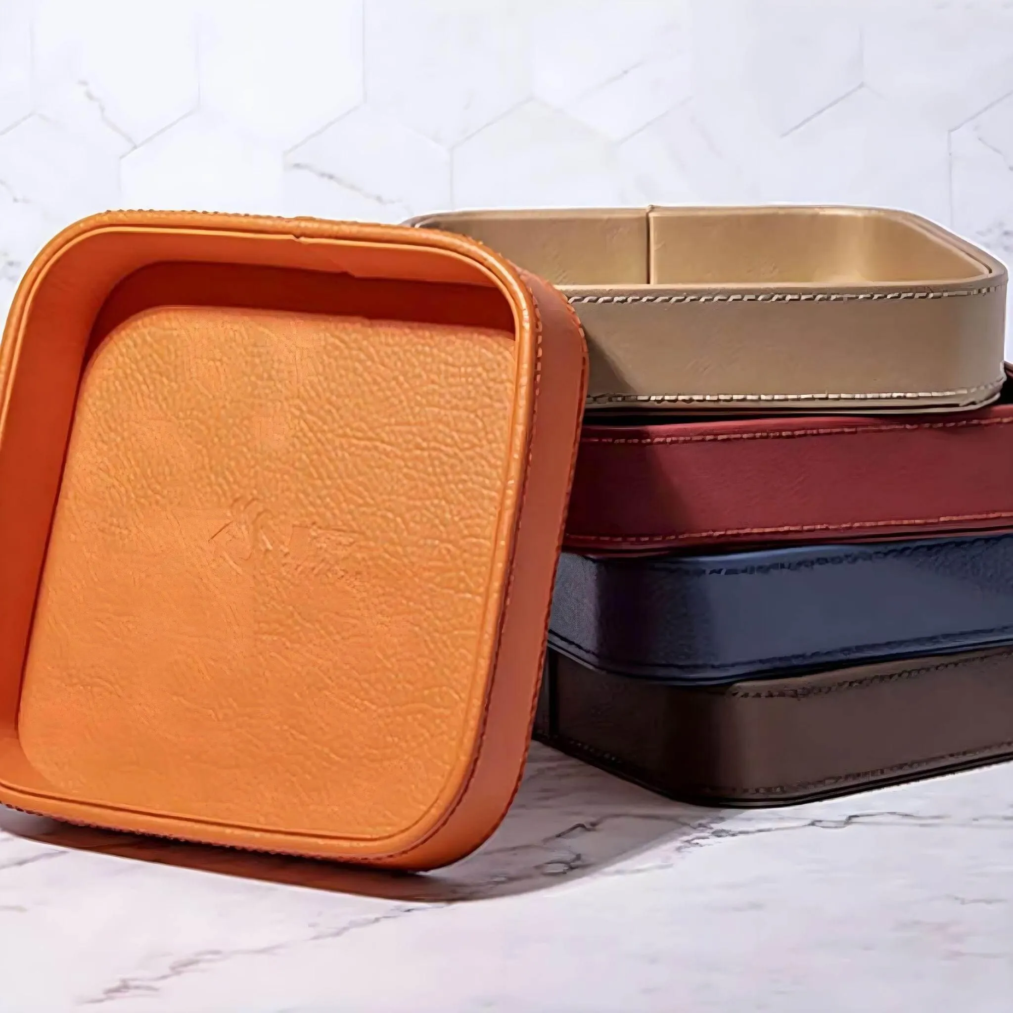 Luxe Leather Day Planner - Elegant Organizer