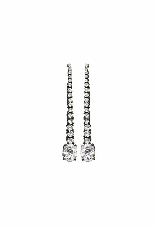 "Marbella Zircon Earrings: Lightweight, 18K Gold or Silver Plated"
Keywords: Marbella, Zircon, Earrings, Lightweight, Gold-plated, Silver-plated.