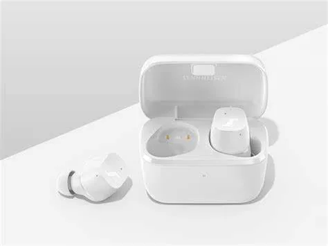 Sennheiser CX200TW1 SPORT True Wireless In Ear buds Black)