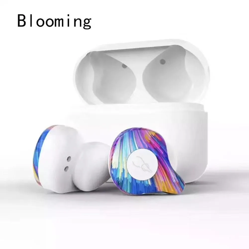 True wireless Earbuds