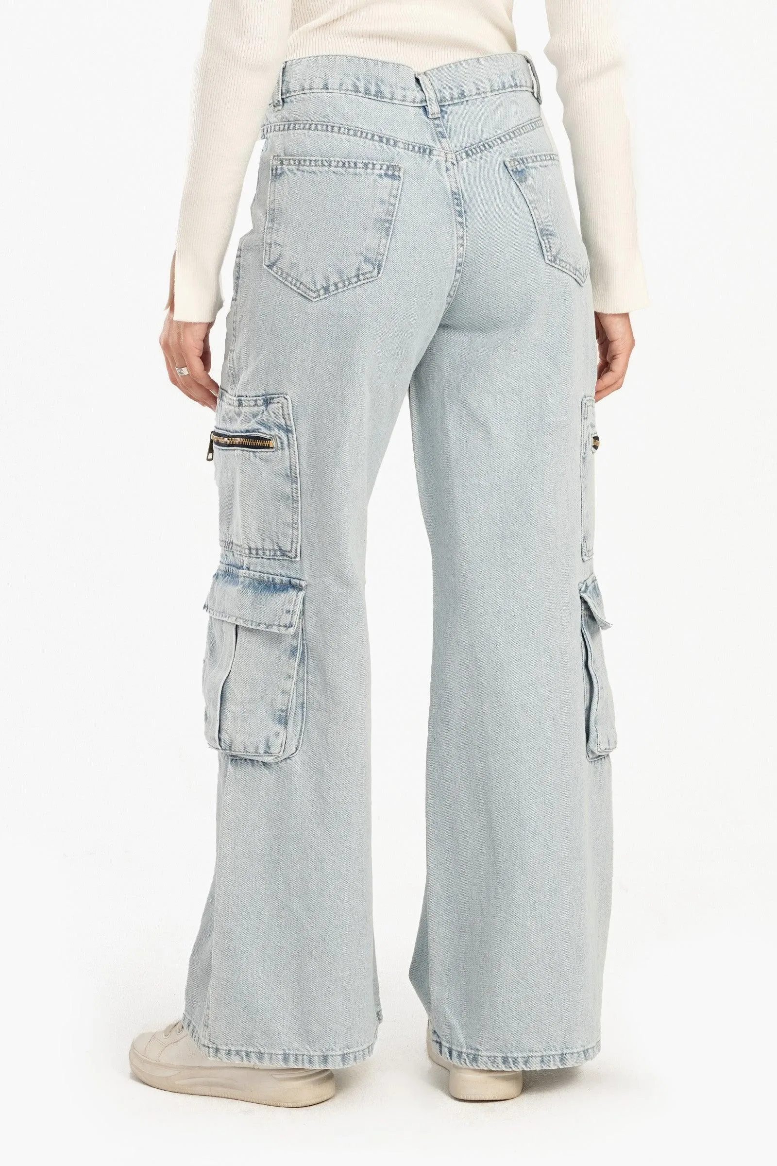 Vintage Wide-Leg Cargo Jeans