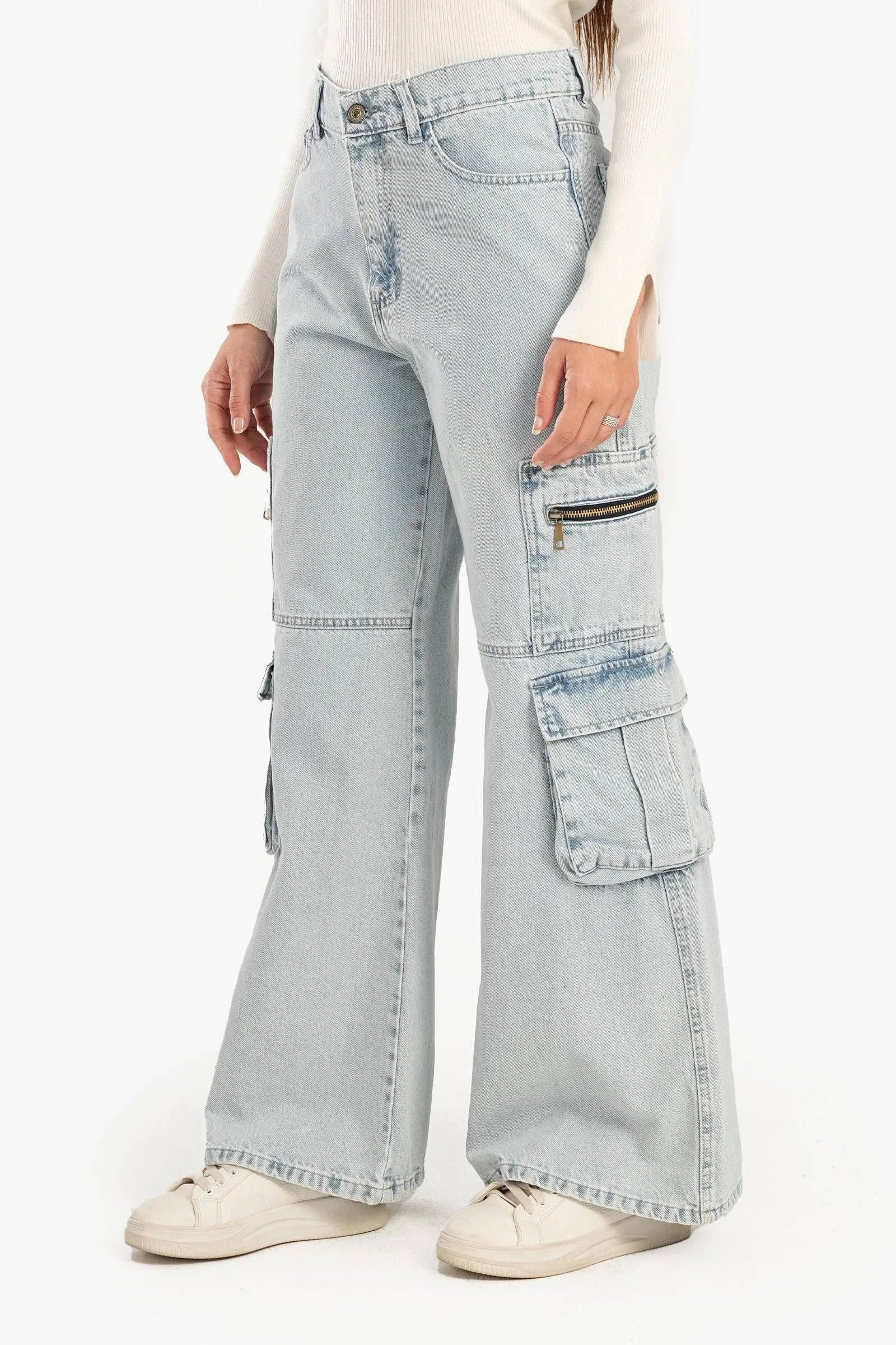 Vintage Wide-Leg Cargo Jeans